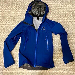 Arcteryx Beta SL Hybrid Jacket - women's small